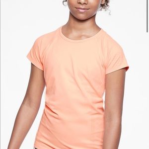 Athletes girl shirt sleeves top